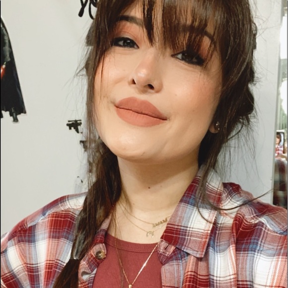 Meet your Posher, Danielle IG: @daniellesabrina - Picture 15 of 15